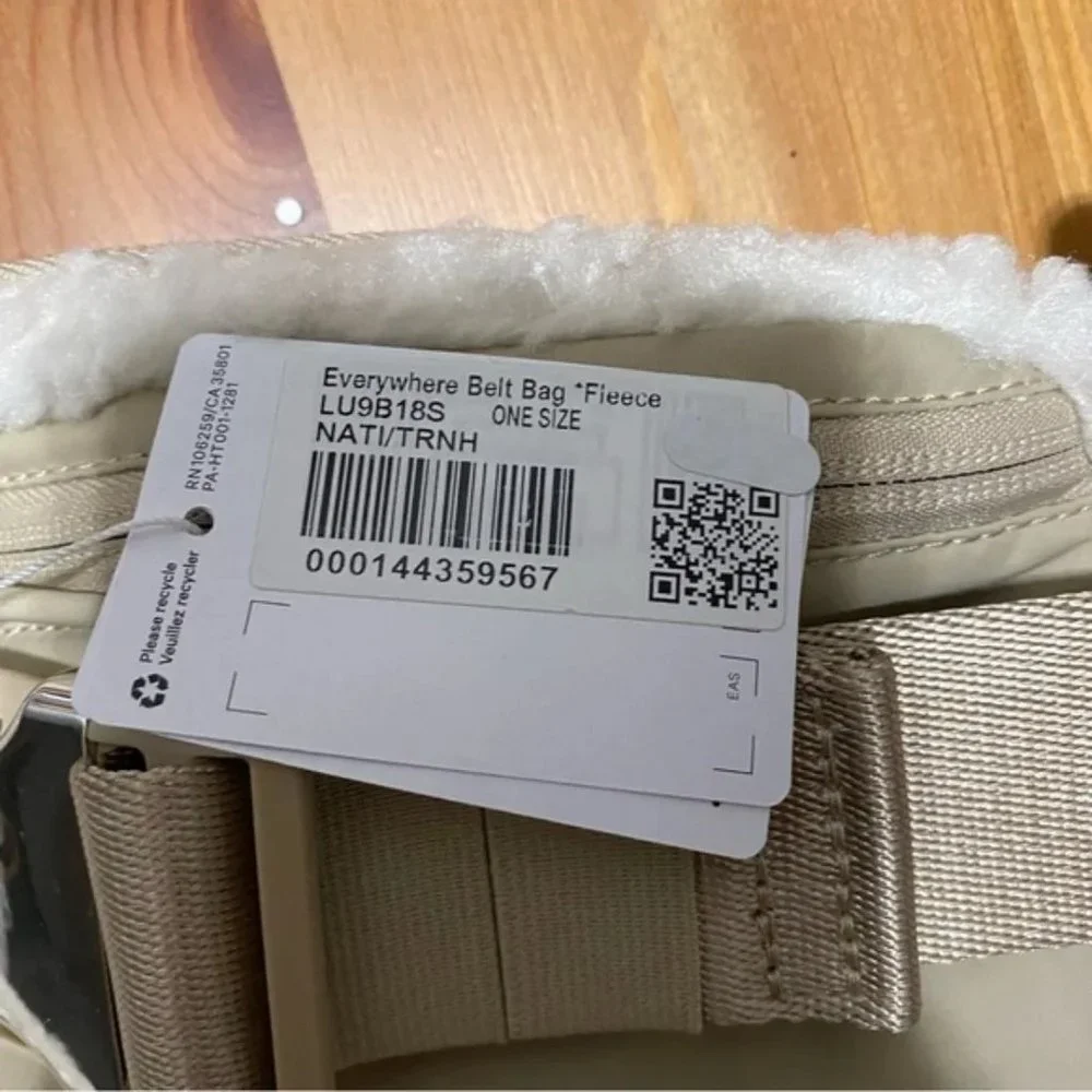 NWT Lululemon Fleece Everywhere Belt Bag 1L- Natural Ivory/ Trench - Picture 6 of 8